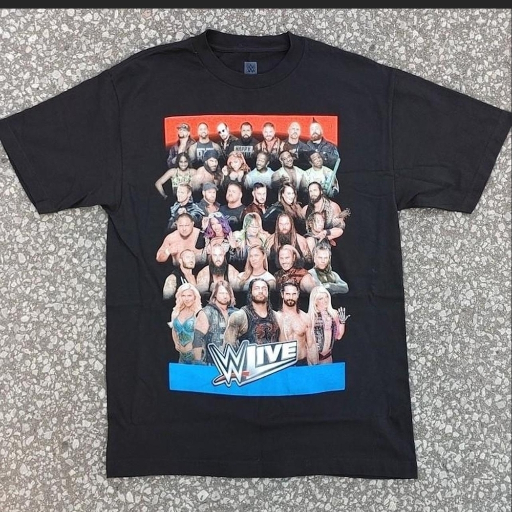 Vtg 2018 WWE Live Raw T-Shirt Medium M Wrestling Graphic Promo World Entertainme
